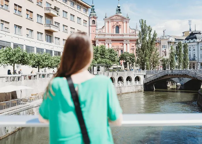 Romantic Jump Overlooking River, Free Parking דירה לובליאנה