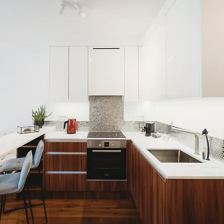 Romantic Jump Overlooking River, Free Parking * Liubliana