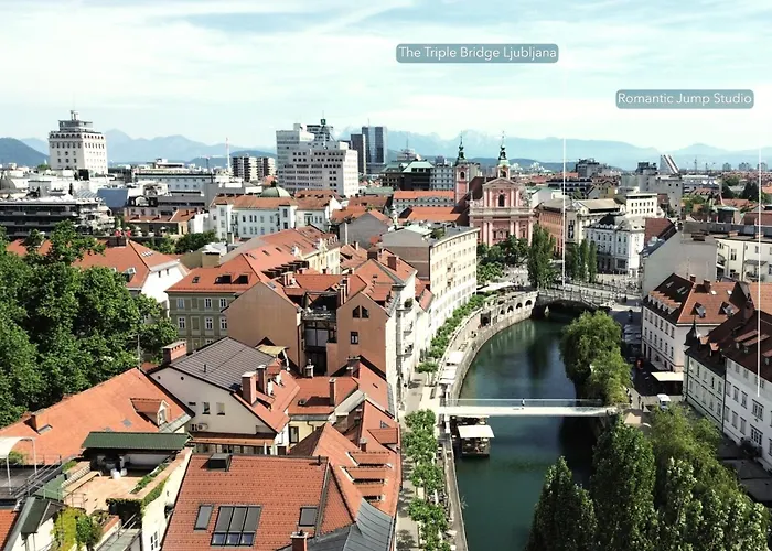 Romantic Jump Overlooking River, Free Parking Appartamento Lubiana