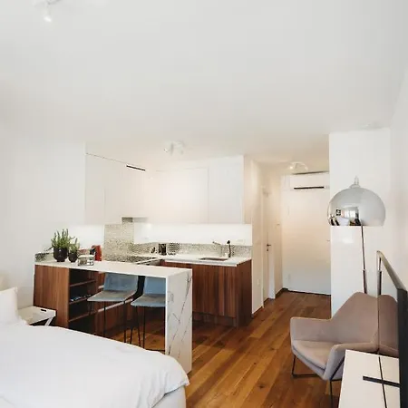 Romantic Jump Overlooking River, Free Parking * Ljubljana